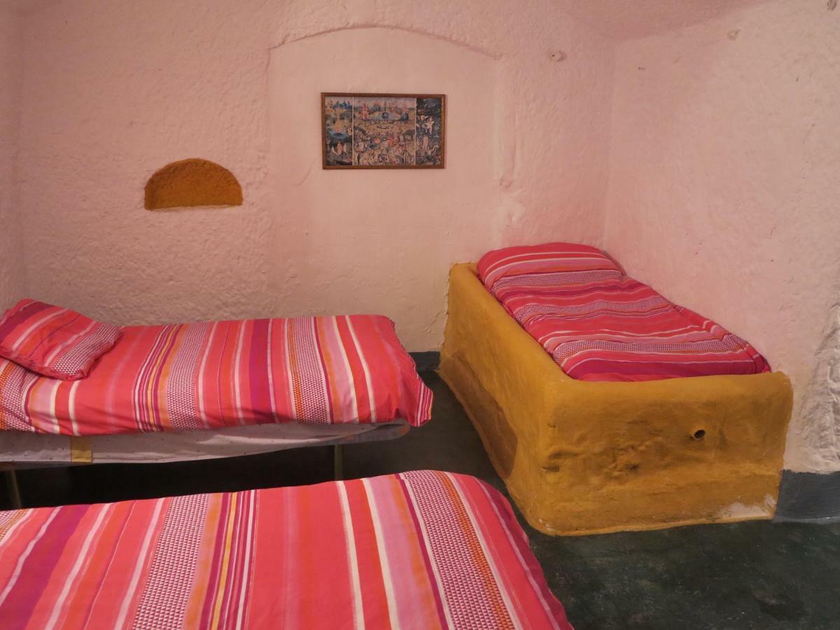 Casa Cueva Lopera Guest House Graena ภายนอก รูปภาพ